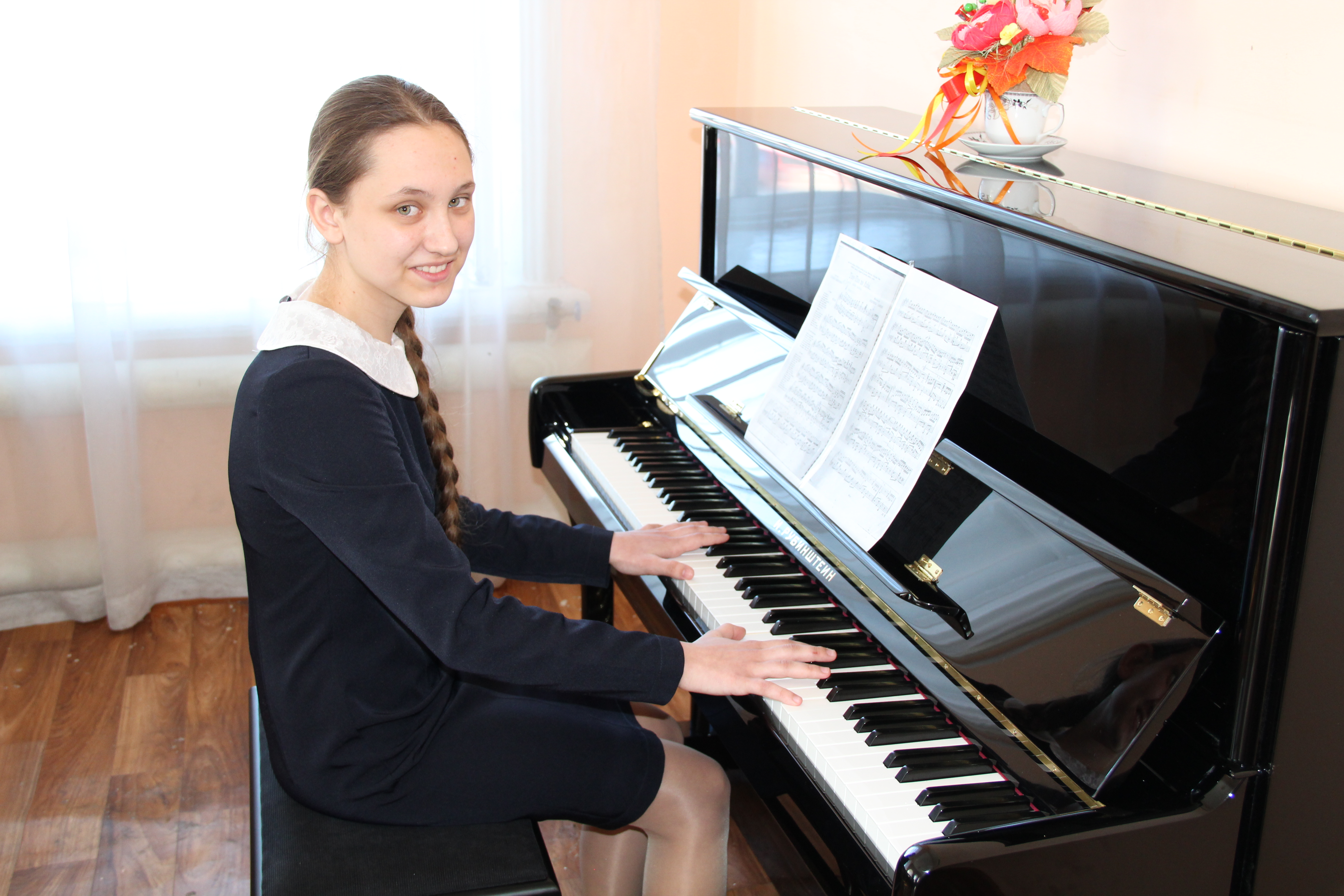 Новое пианино в Осинской детской школе искусств